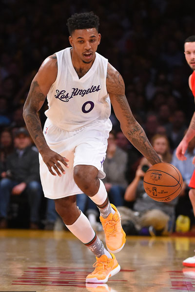 里夫斯：我总是告诉东契奇快点长大 他说等他长大和我干一架（里夫斯笑谈东契奇：我催他快长大，他称长大后要和我打一架）