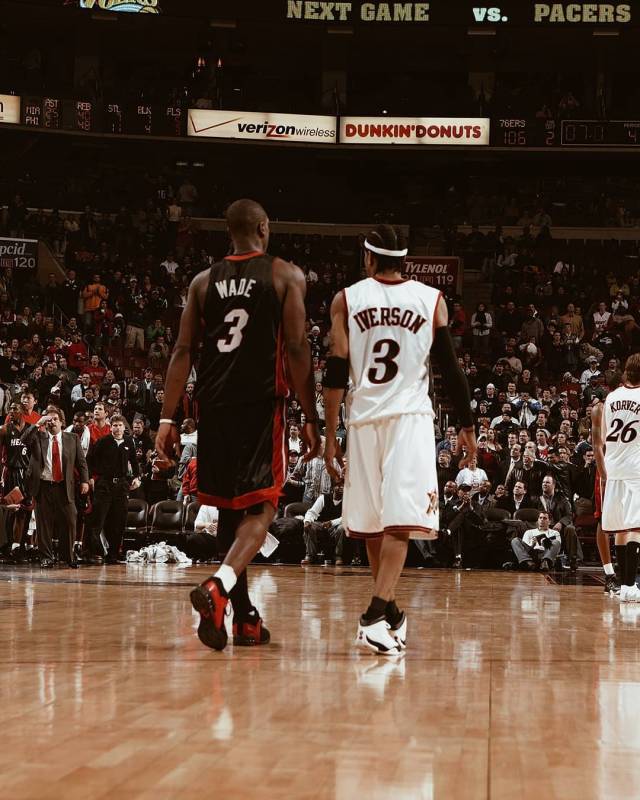 塞萨尔：齐沃为什么要换下博尼和泽林斯基？他俩明明表现最好（塞萨尔质疑齐沃换人决定：为何撤下表现最好的博尼和泽林斯基？）