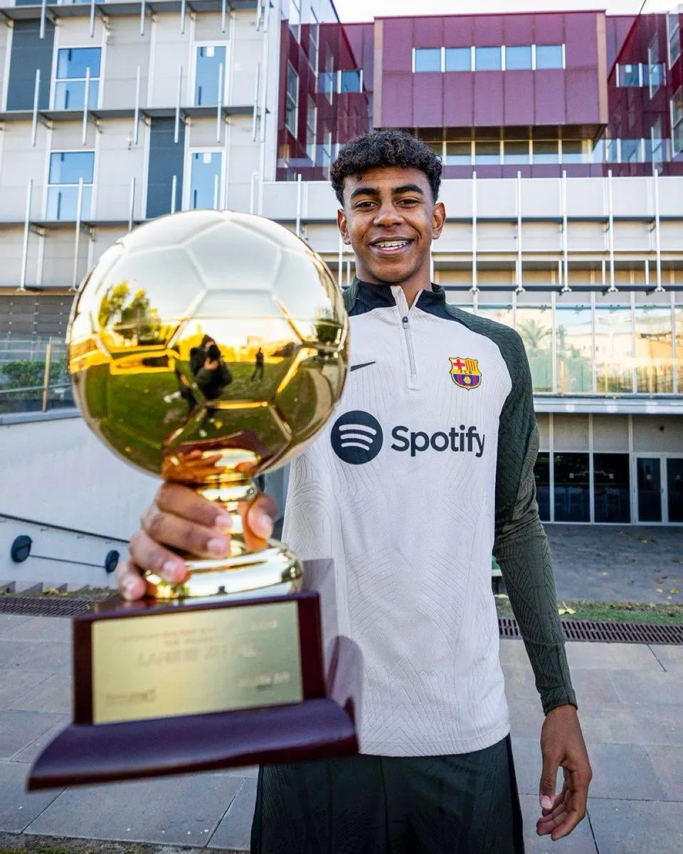 意媒：国米想引进一名年轻中卫，目前共有3个目标（意媒称国米追逐年轻中卫，目标锁定三人）