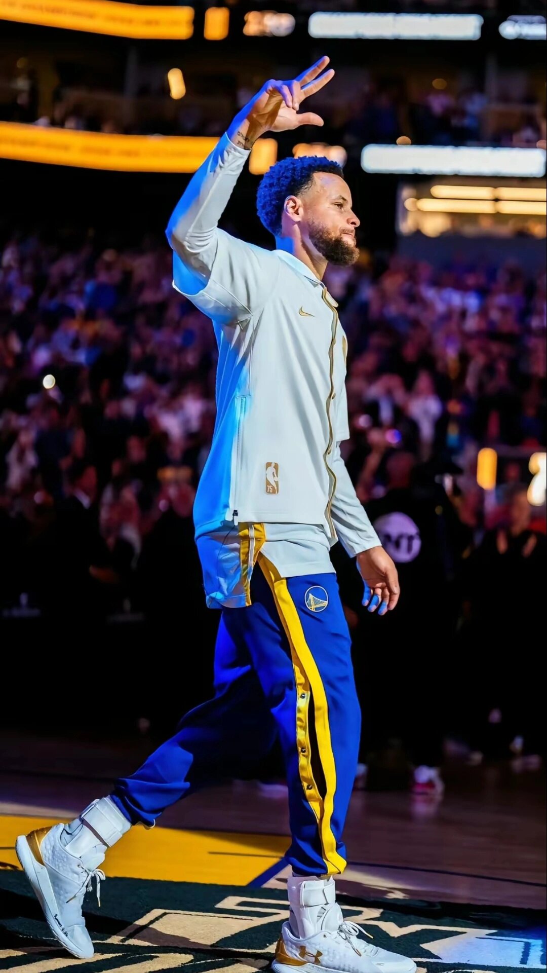 单场得分接近里程碑！乔治20中11得到37分5篮板6助攻（乔治20投11中高效砍下37分5篮板6助攻，单场得分逼近里程碑）