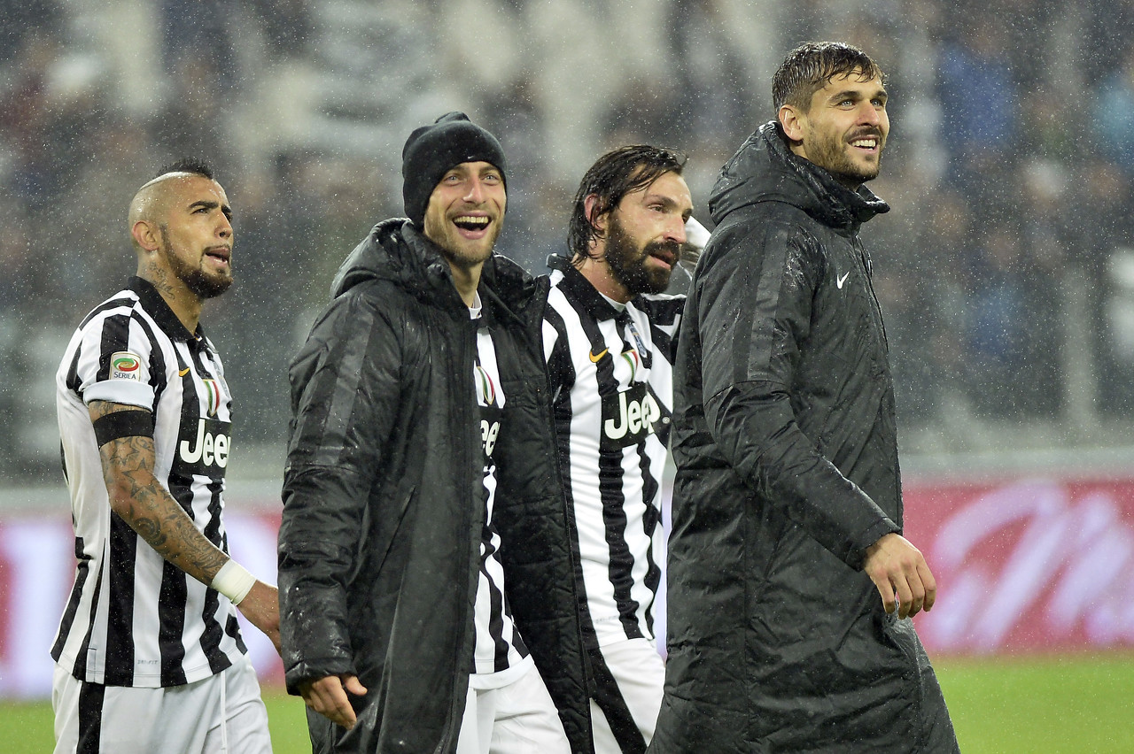 马卡：皇马近期比赛陷入混乱，阿隆索面临未完成的建队挑战（马卡：皇马连战失序，阿隆索的重建任务仍未完成）