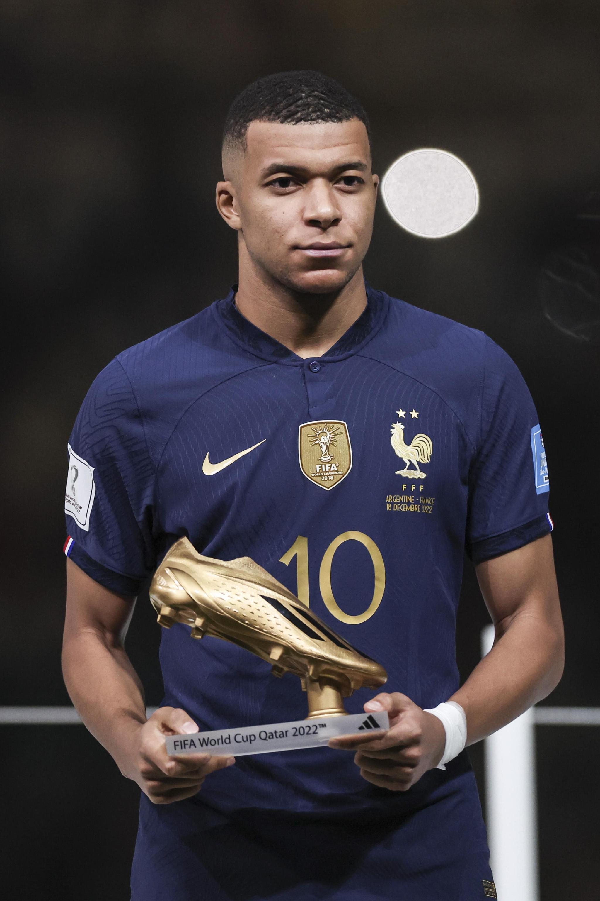 马德兴：中国足协明确提出要抓本土教练培养，为他们创造机会（马德兴：中国足协将重点培养本土教练，拓展实践机会）