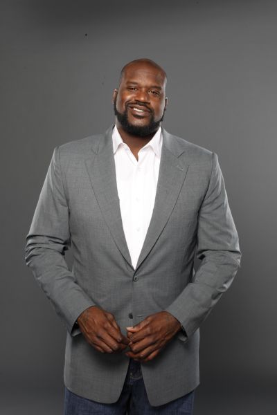 小法：梅西第一次训练就把我晃倒了；现在的球员有点被宠坏了（法布雷加斯：梅西首次训练就把我晃倒，如今的球员有些被惯坏了）