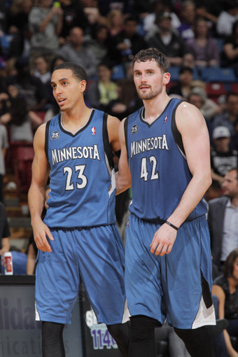 世亚预半场：布鲁诺开场失良机，伊拉克0-0阿联酋（世亚预半场：布鲁诺开场失机，伊拉克与阿联酋暂互交白卷）