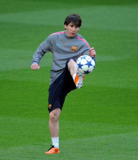 懂球帝2025年10月MVP候选出炉：凯哈姆入围，加布、门德斯在列（懂球帝2025年10月MVP候选揭晓：凯哈姆入围，加布、门德斯上榜）