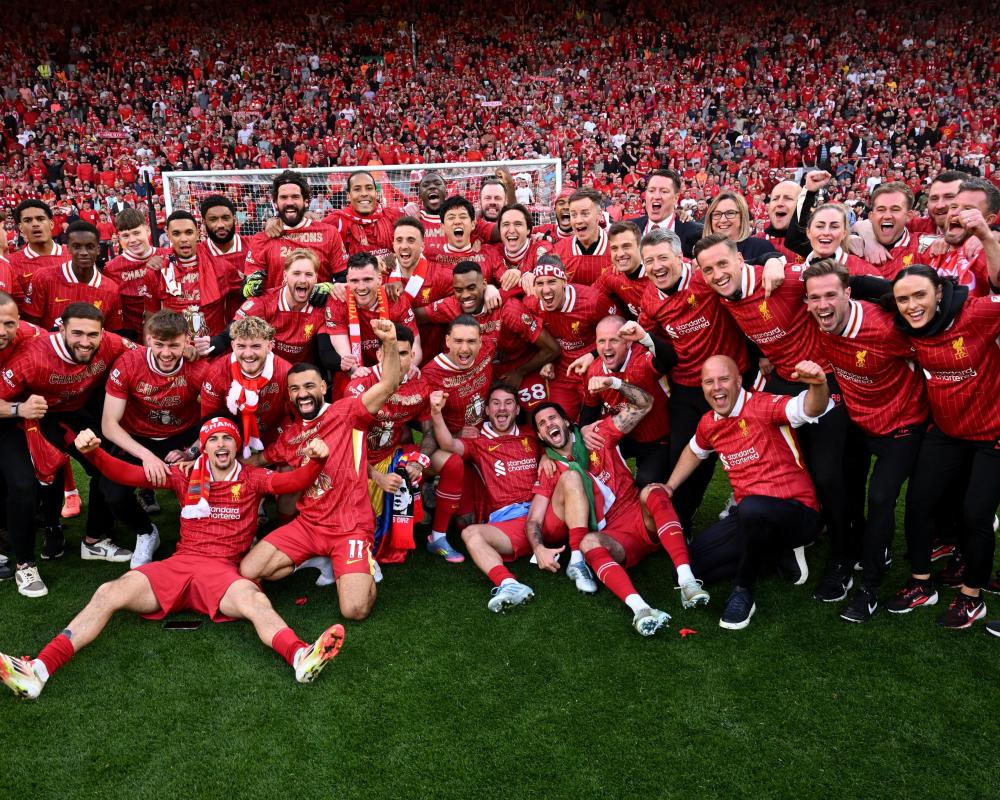 一场3-2让意甲榜首易主，阿莱格里神换人，让二追三奇迹逆袭（3-2逆转令意甲头名易主，阿莱格里妙手调度上演让二追三）