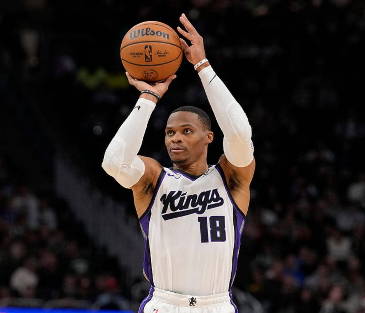 红军旧将：我现在情绪无比低落，赢皇马和维拉是虚假的曙光（红军旧将：情绪跌至谷底，击败皇马与维拉不过虚幻的希望）