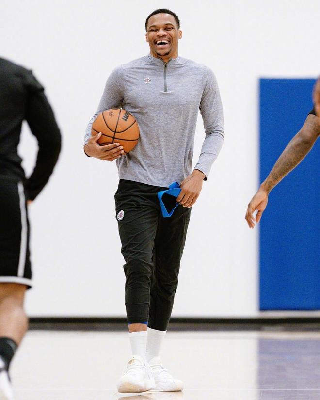 CBA：吉林外线开火 主场击败福建（CBA：吉林三分手感爆棚 主场力克福建）