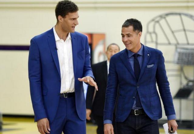 传统环节，弗洛伦蒂诺与曼城CEO索里亚诺赛前共进晚餐（赛前传统：弗洛伦蒂诺与曼城CEO索里亚诺共进晚餐）