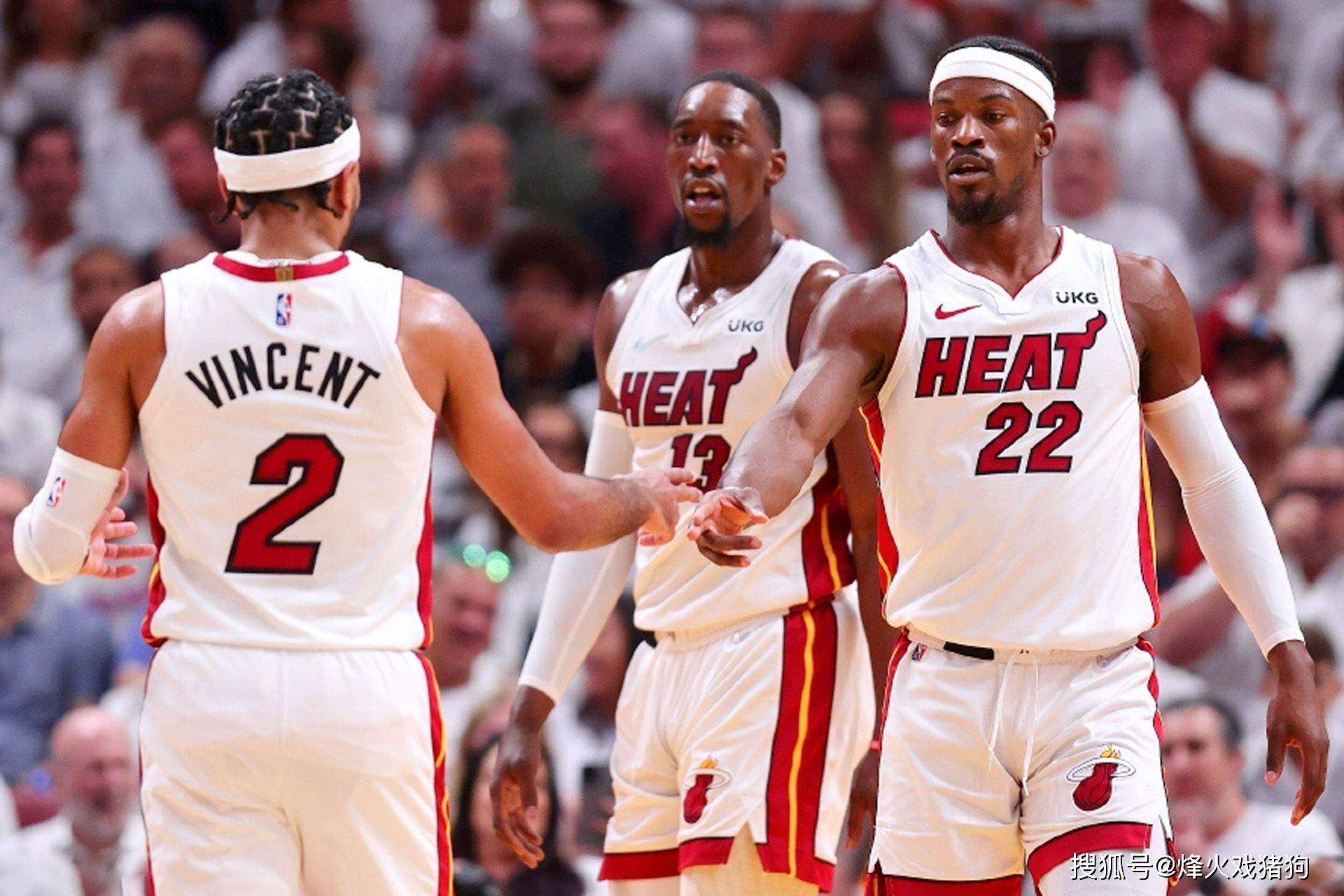 外线没谱！布朗尼替补10分钟三分2中0没得分 拿到1篮板1助攻（外线失准！布朗尼替补10分钟三分2投0中无得分，收获1篮板1助攻）